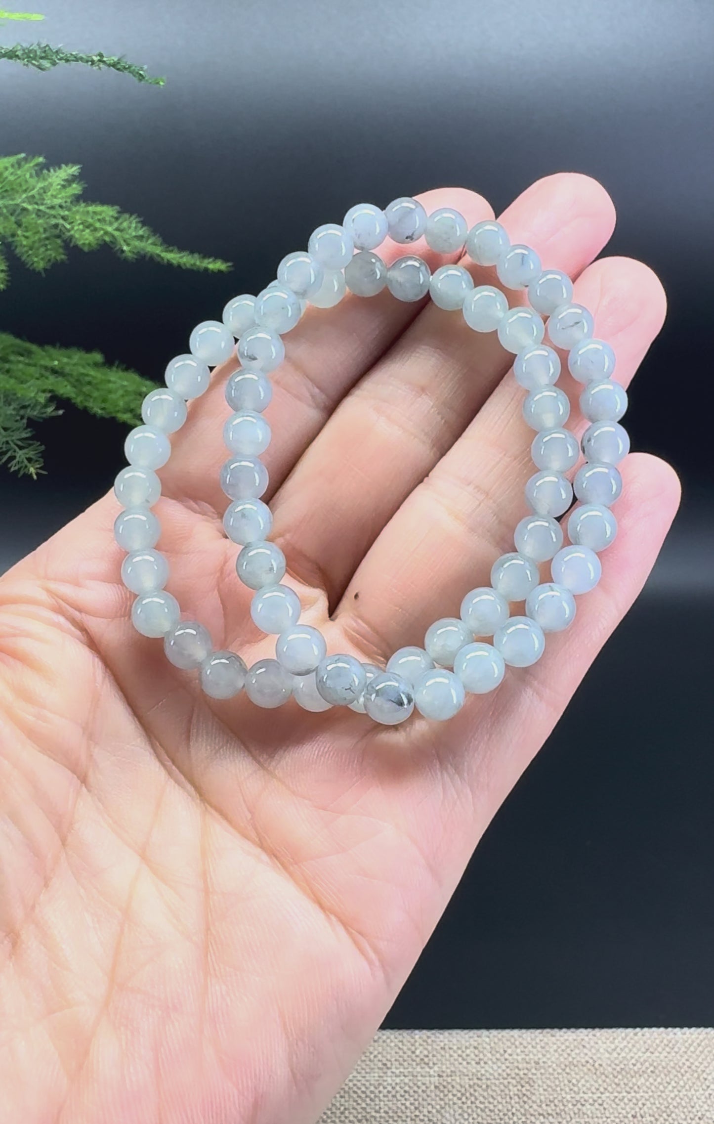 Load and play video in Gallery viewer, Natural Jadeite Jade Round Lavender Wuji Beads Bracelet (6mm)
