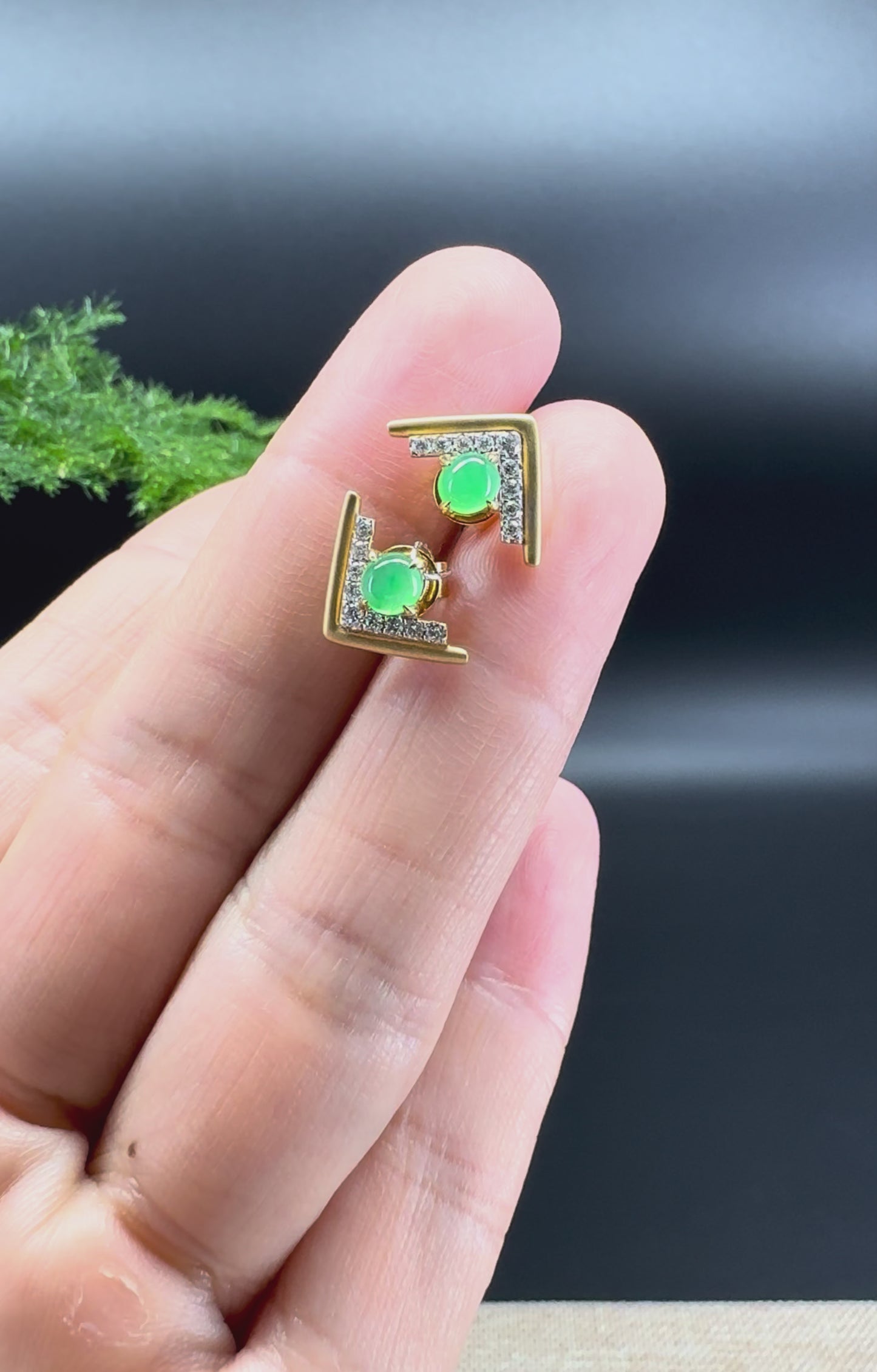 RealJade® 18k Yellow Gold Green Jadeite Jade Stud Earrings with Diamonds