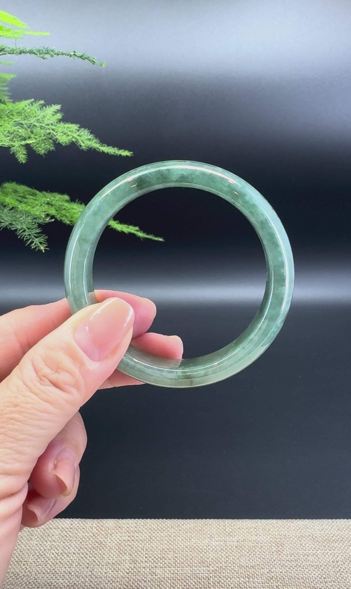 Load and play video in Gallery viewer, Genuine Burmese Oil Green Jade Jadeite Bangle Bracelet (51.5mm)
