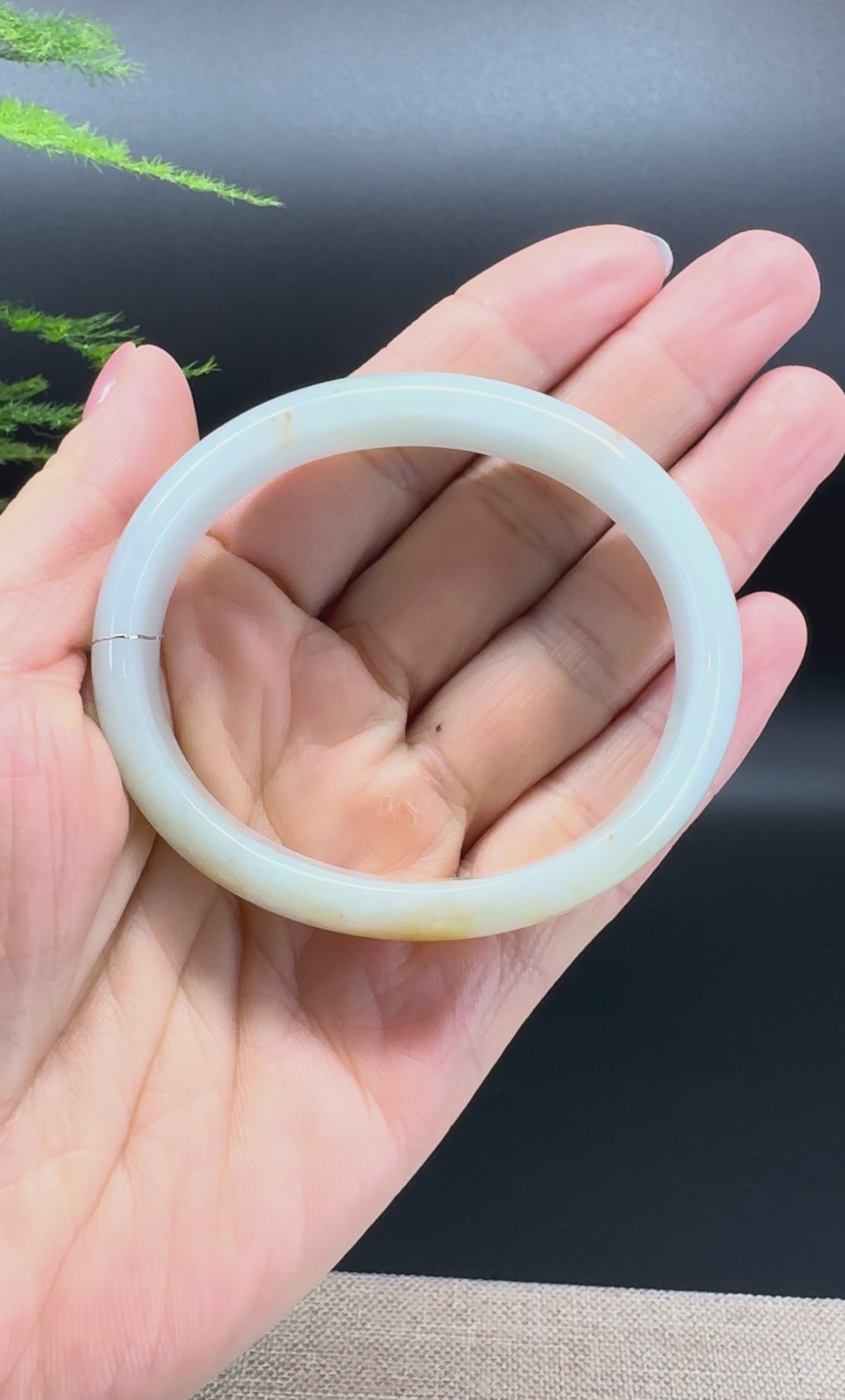 Load and play video in Gallery viewer, Genuine Burmese Yellow Green Jade Jadeite Bangle Bracelet (56.1*47.5mm)
