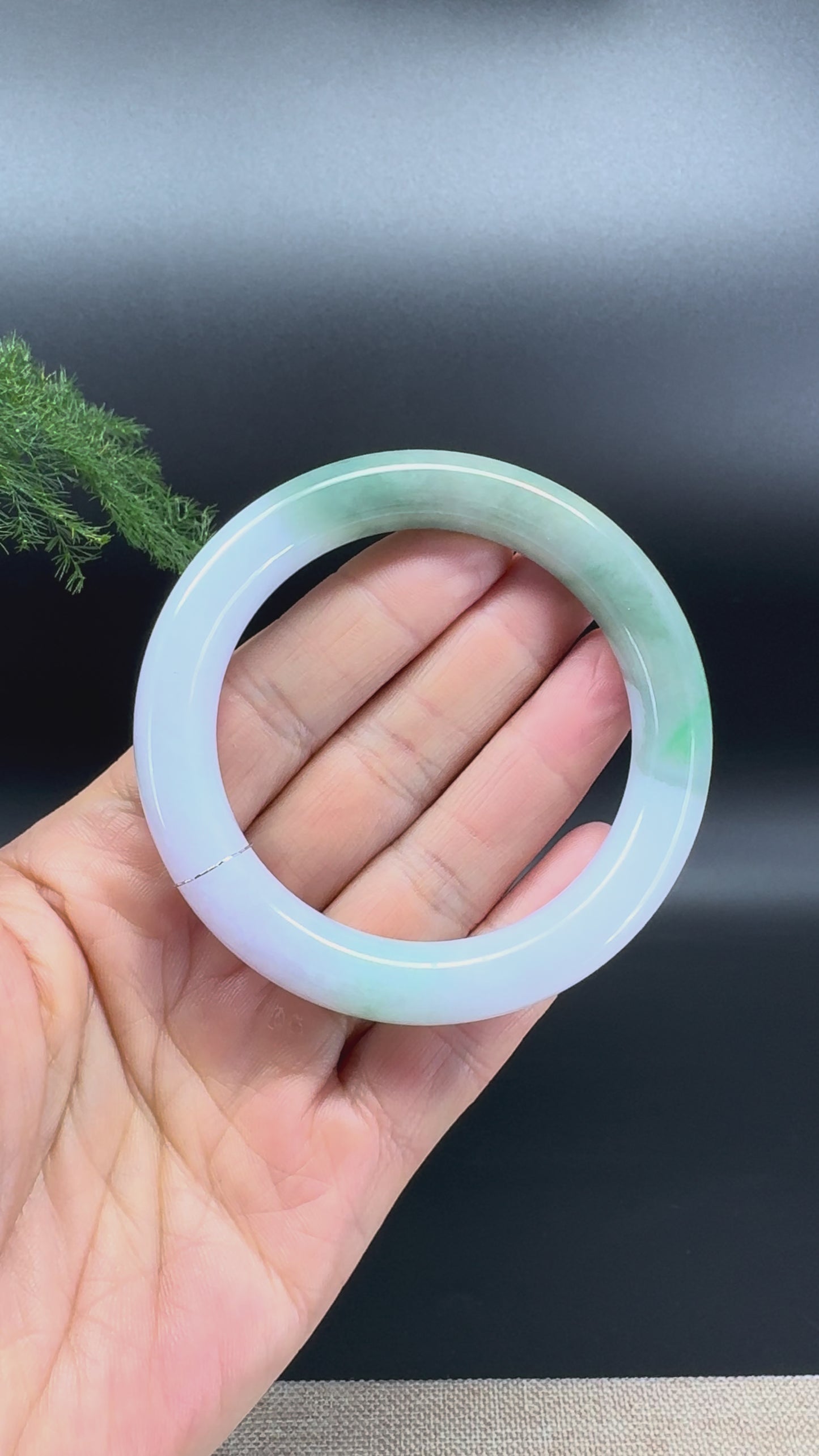 Load and play video in Gallery viewer, Genuine Burmese Lavender Green Jade Jadeite Bangle Bracelet ( 54.8mm )
