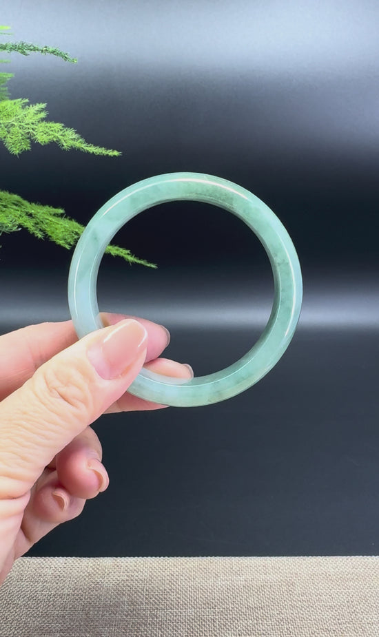 Load and play video in Gallery viewer, Genuine Burmese Oil Green Jade Jadeite Bangle Bracelet ( 53.9mm )
