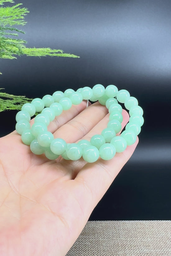 Load and play video in Gallery viewer, Genuine Jadeite Jade Round Apple Green  Beads Bracelet (8.5 mm)
