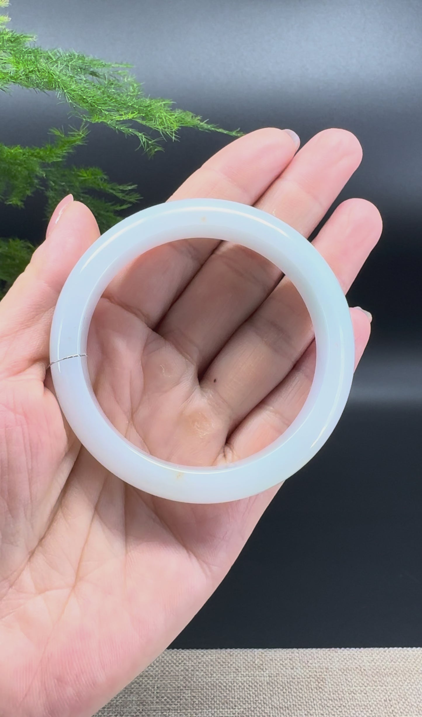 Load and play video in Gallery viewer, Genuine Burmese Ice Green Jade Jadeite Bangle Bracelet (54.4mm)
