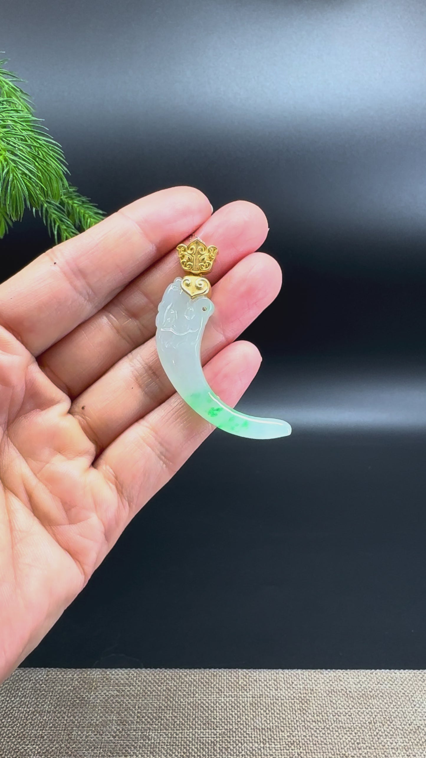 RealJade® Co. 18K Yellow Gold Genuine Icy Spicy Green Jadeite Jade Dragon Pendant
