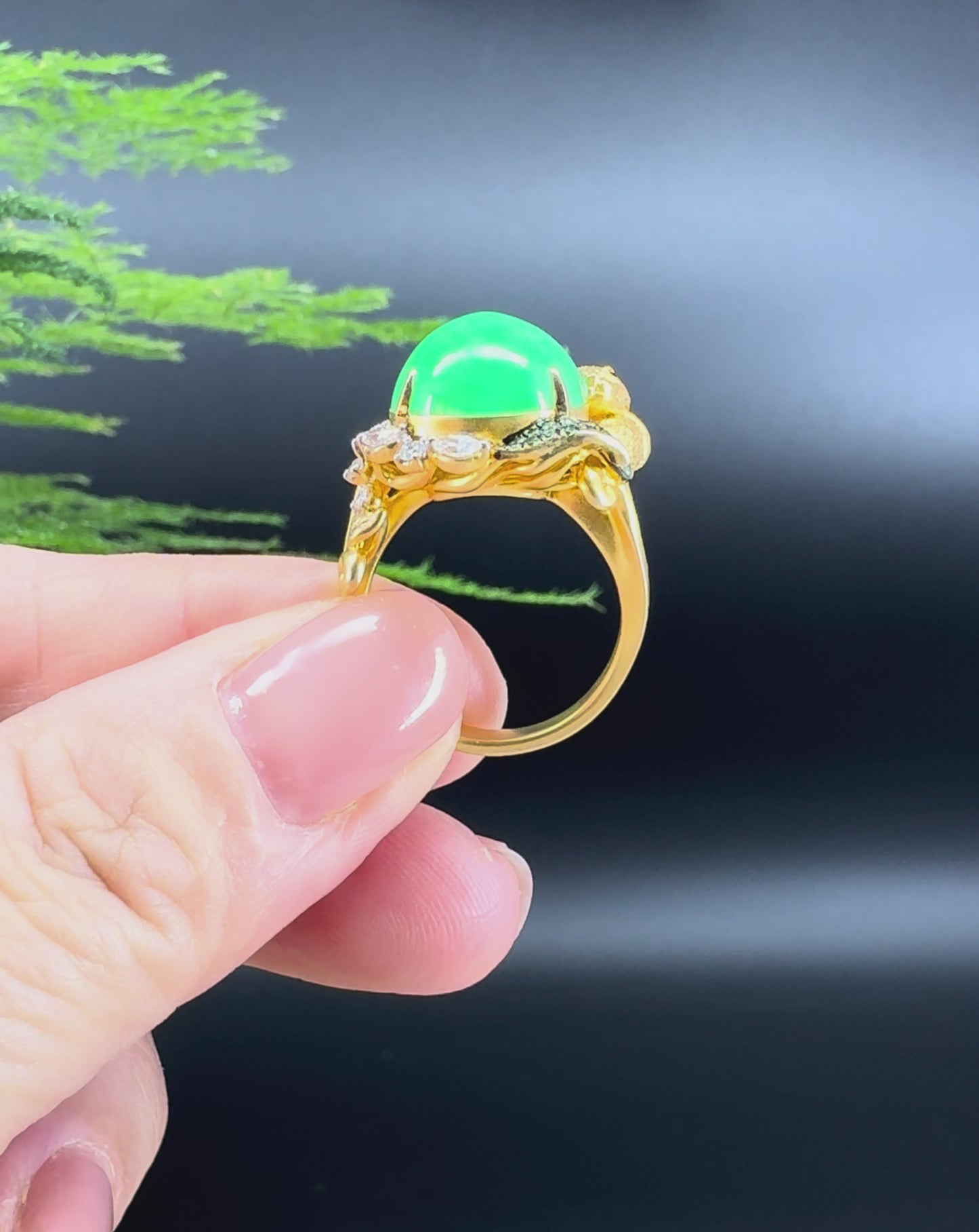 RealJade®  18K Yellow Gold  Green Jadeite Jade Diamonds Ring