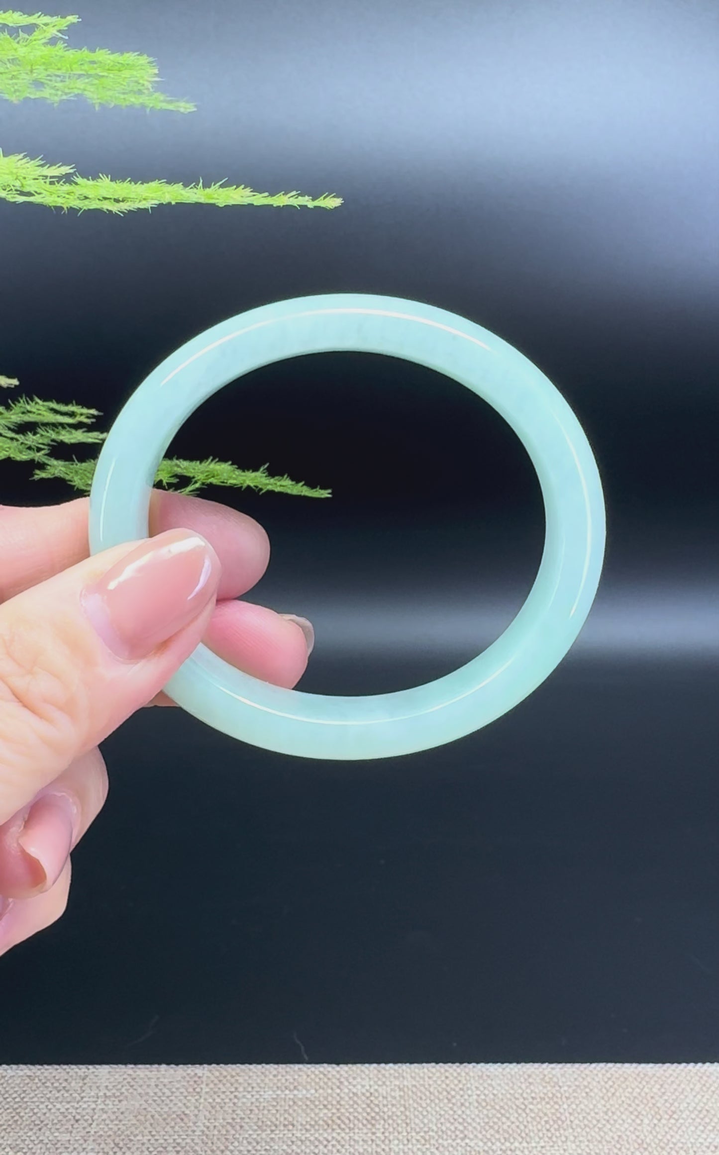 Load and play video in Gallery viewer, Genuine Burmese Green Jade Jadeite Bangle Bracelet ( 54*47.5mm )
