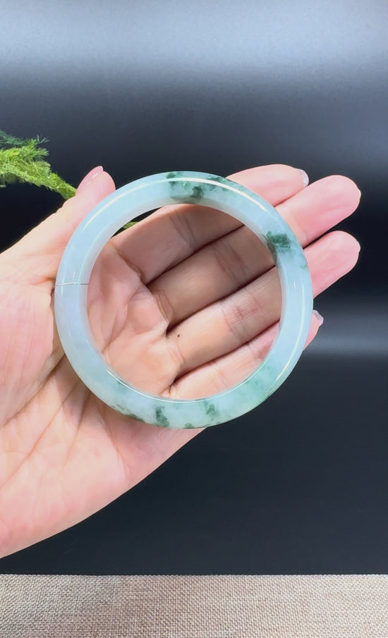 Load and play video in Gallery viewer, Genuine Burmese Icy Green Jade Jadeite Bangle Bracelet (58.2mm)
