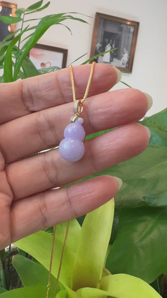Load and play video in Gallery viewer, Natural Lavender Jadeite Jade &amp;quot;Magic Bottle Gourd&amp;quot; Hulu Necklace With 14k Yellow Gold Diamond Bail
