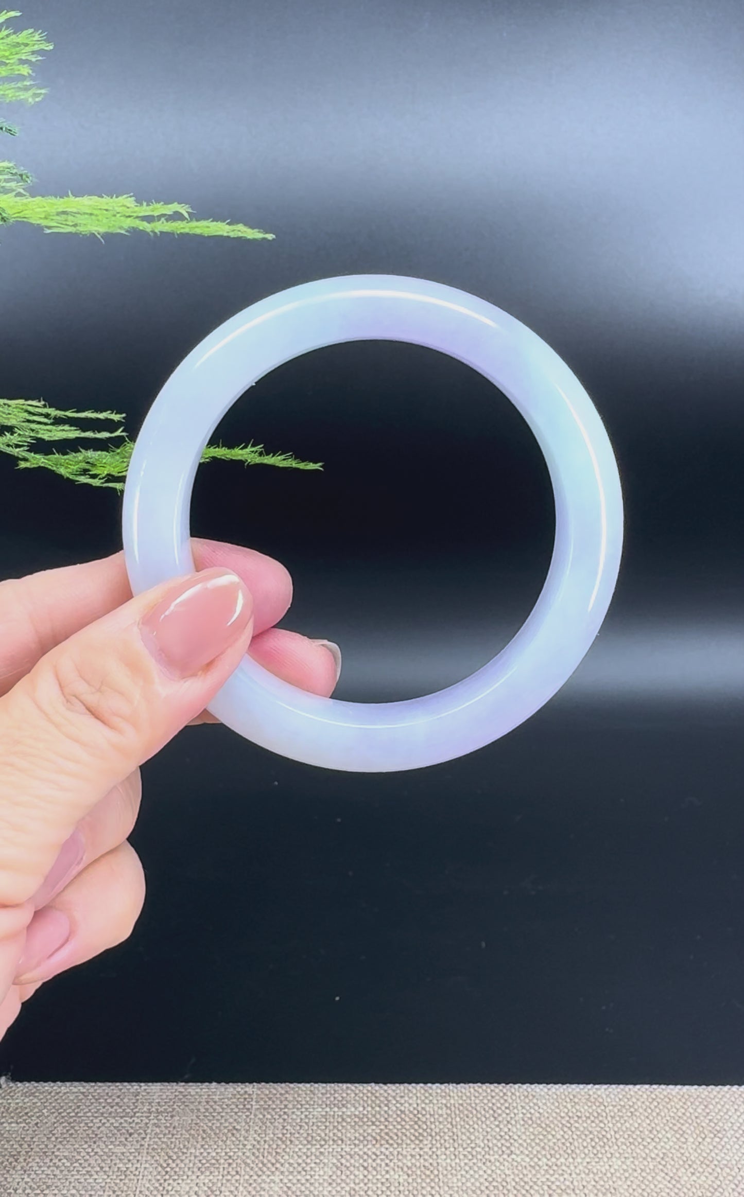 Load and play video in Gallery viewer, Genuine Burmese Lavender Jade Jadeite Bangle Bracelet (57.8mm)
