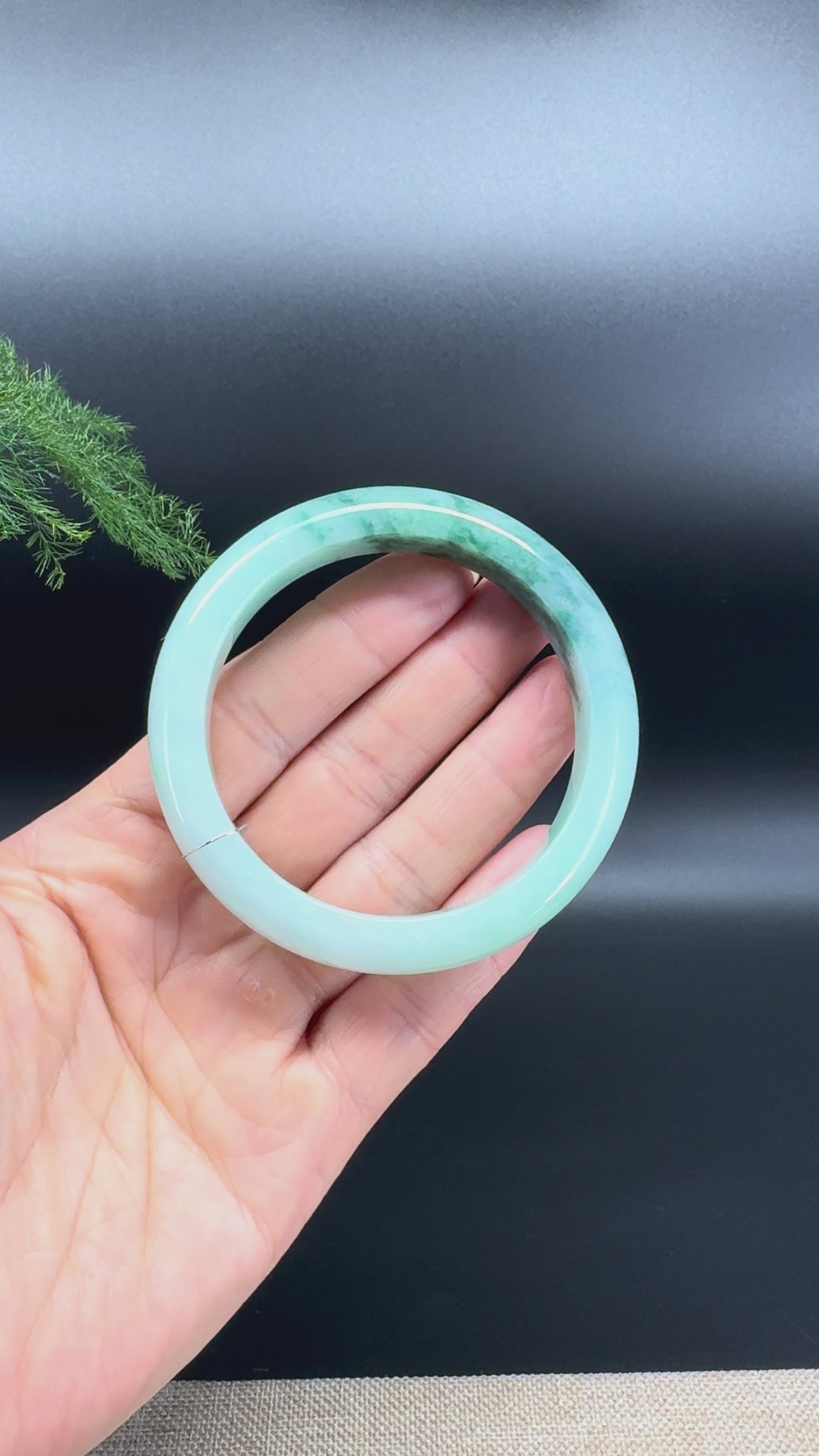 Load and play video in Gallery viewer, Genuine Burmese Blue Green Jade Jadeite Bangle Bracelet ( 55.1mm )
