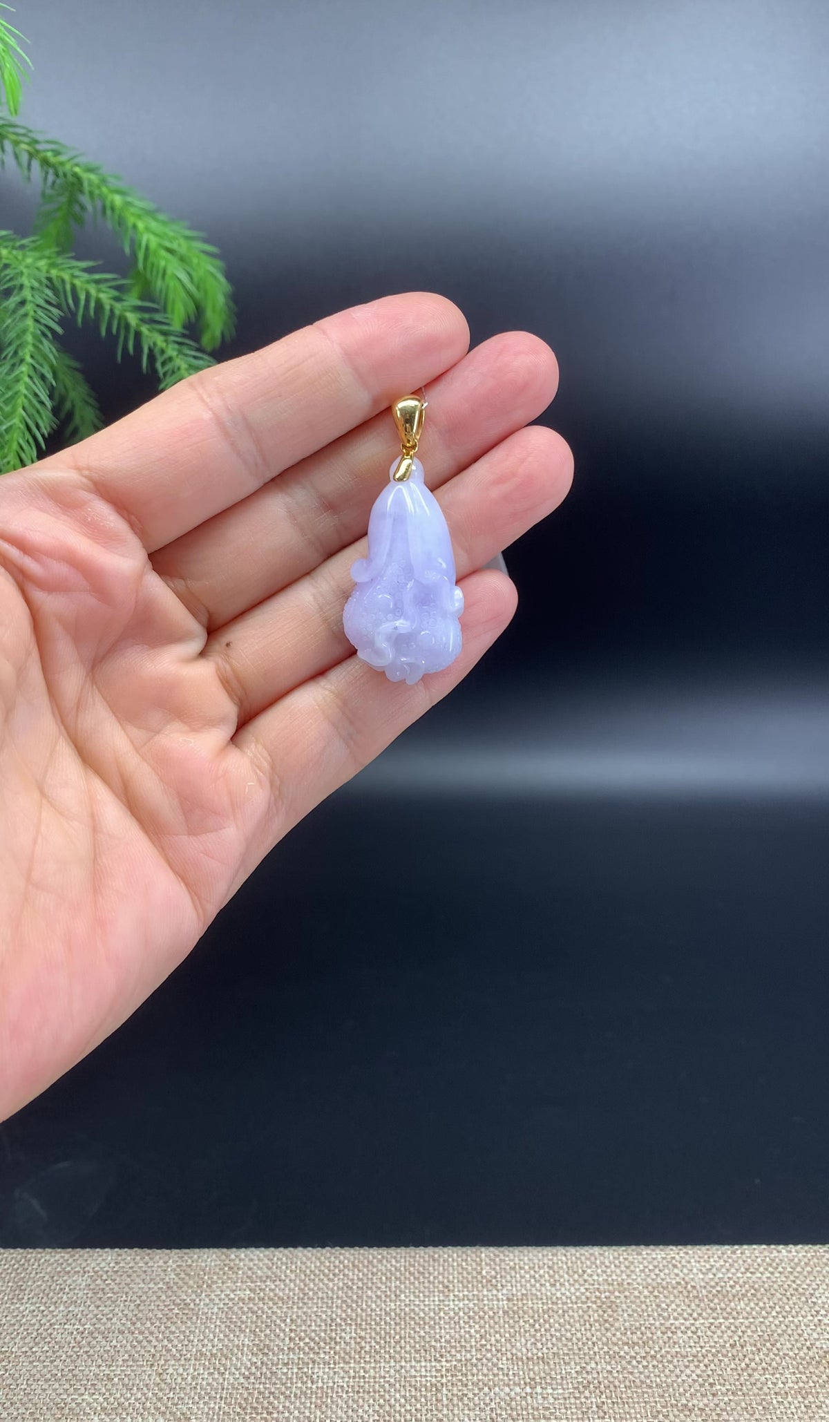 RealJade® Co. 18K Yellow Gold Genuine Light Lavender Jadeite Jade Cabbage Necklace