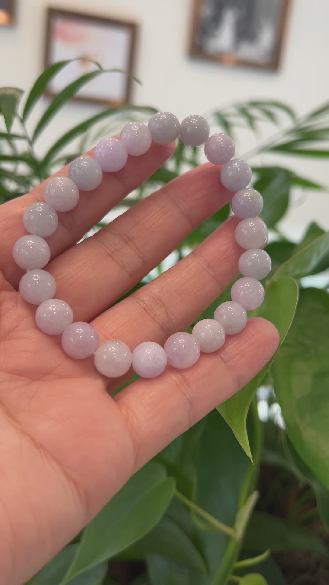 Load and play video in Gallery viewer, Natural Jadeite Jade 10 mm Round Lavender Beads Bracelet ( 10 mm )
