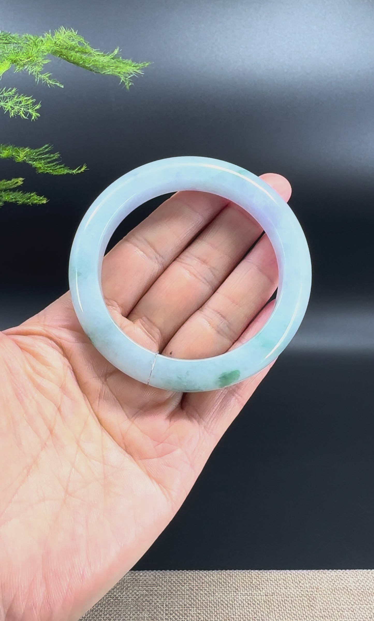 Load and play video in Gallery viewer, Genuine Burmese Green lavender Jade Jadeite Bangle Bracelet ( 56.7mm )
