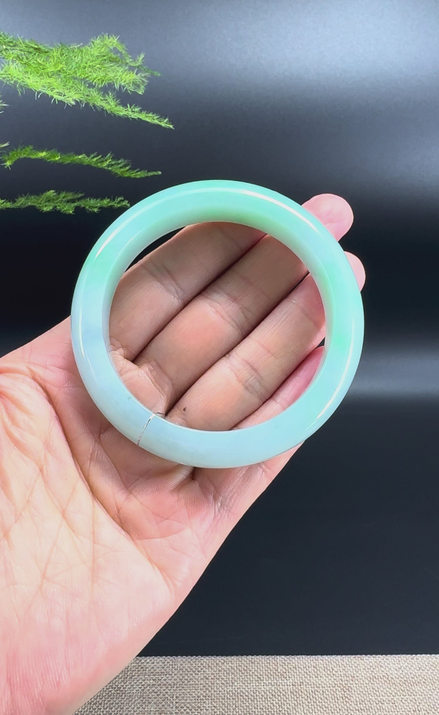 Genuine Burmese Apple  Green Jade Jadeite Bangle Bracelet ( 55.8mm )
