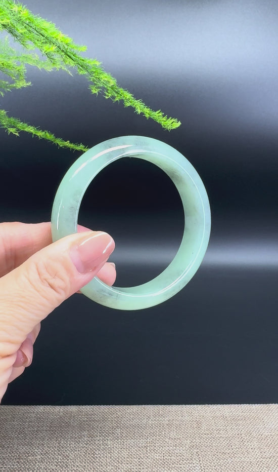 Load and play video in Gallery viewer, Genuine Burmese black Green Jade Jadeite Bangle Bracelet (57.6mm)
