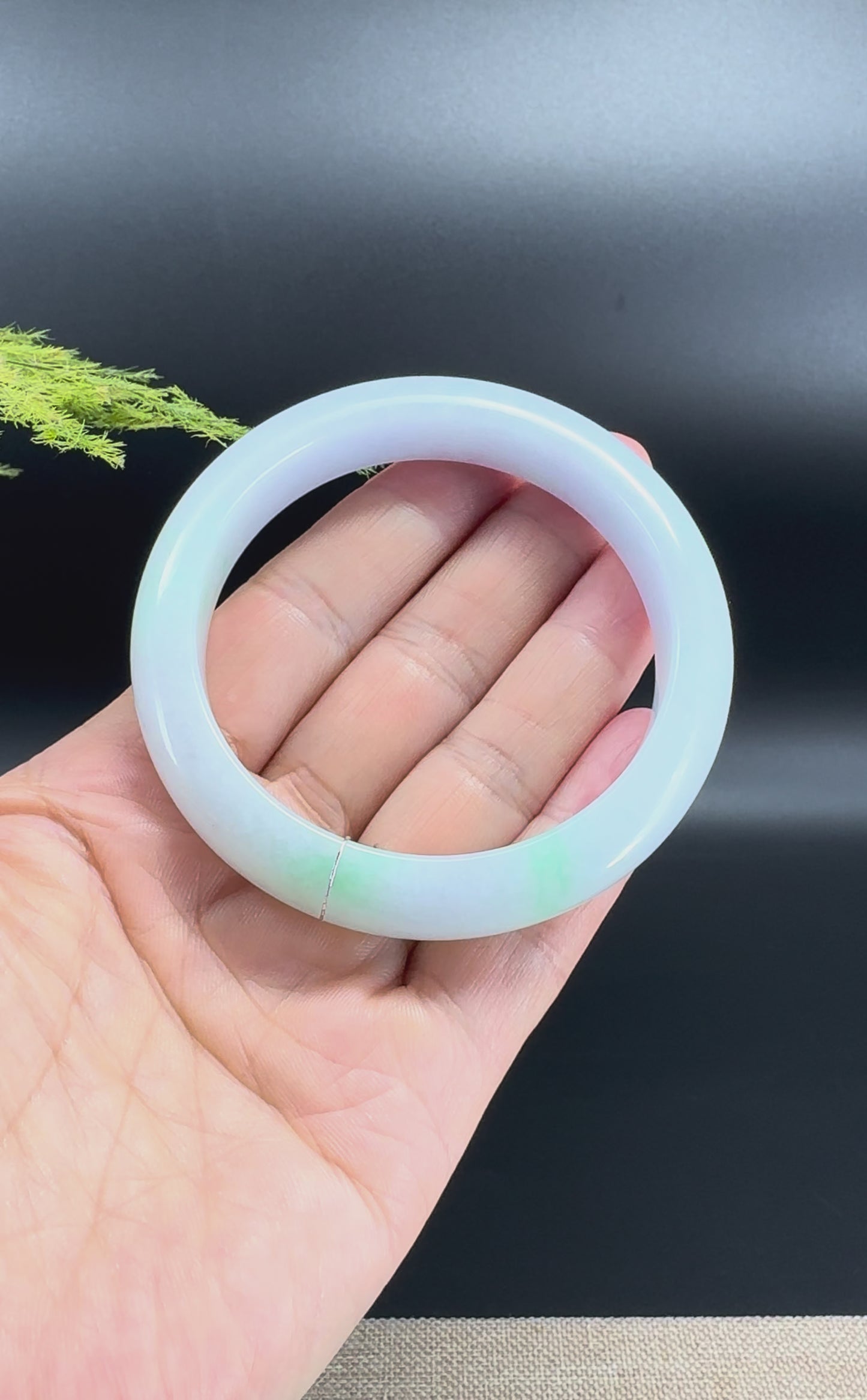Load and play video in Gallery viewer, Genuine Burmese Lavender Green Jade Jadeite Bangle Bracelet (57.8mm)
