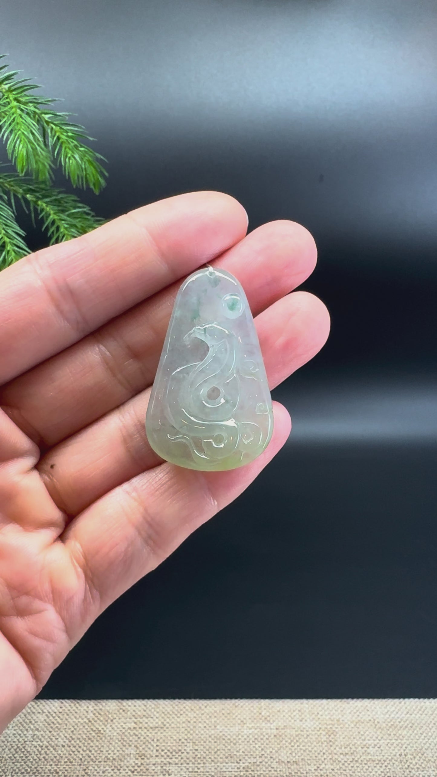 Load and play video in Gallery viewer, RealJade® Co.Natural Icy Green Jadeite Jade Snake Necklace
