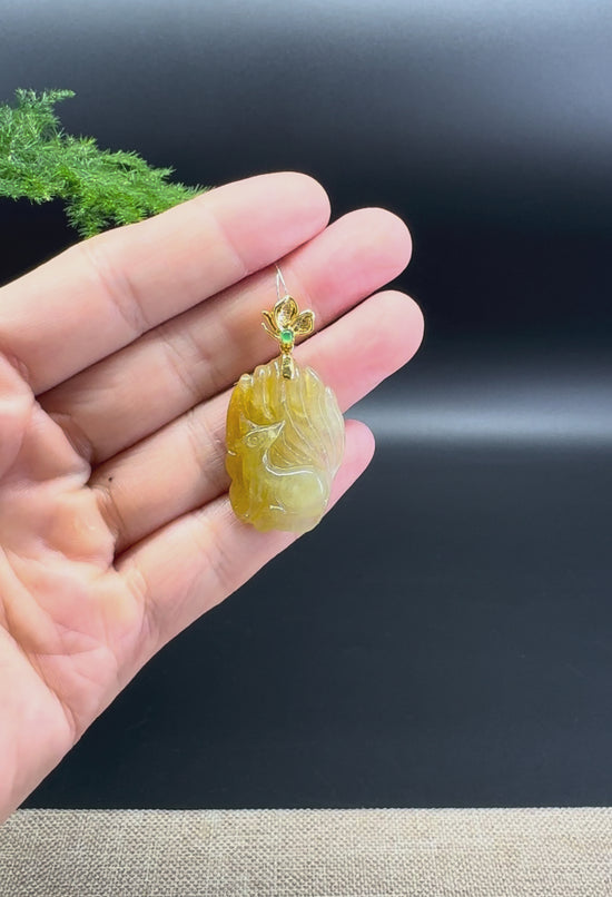 Load and play video in Gallery viewer, Genuine Yellow Jadeite Jade Nine-Tailed Fox Necklace With 18K Yellow Gold Diamonds Bail
