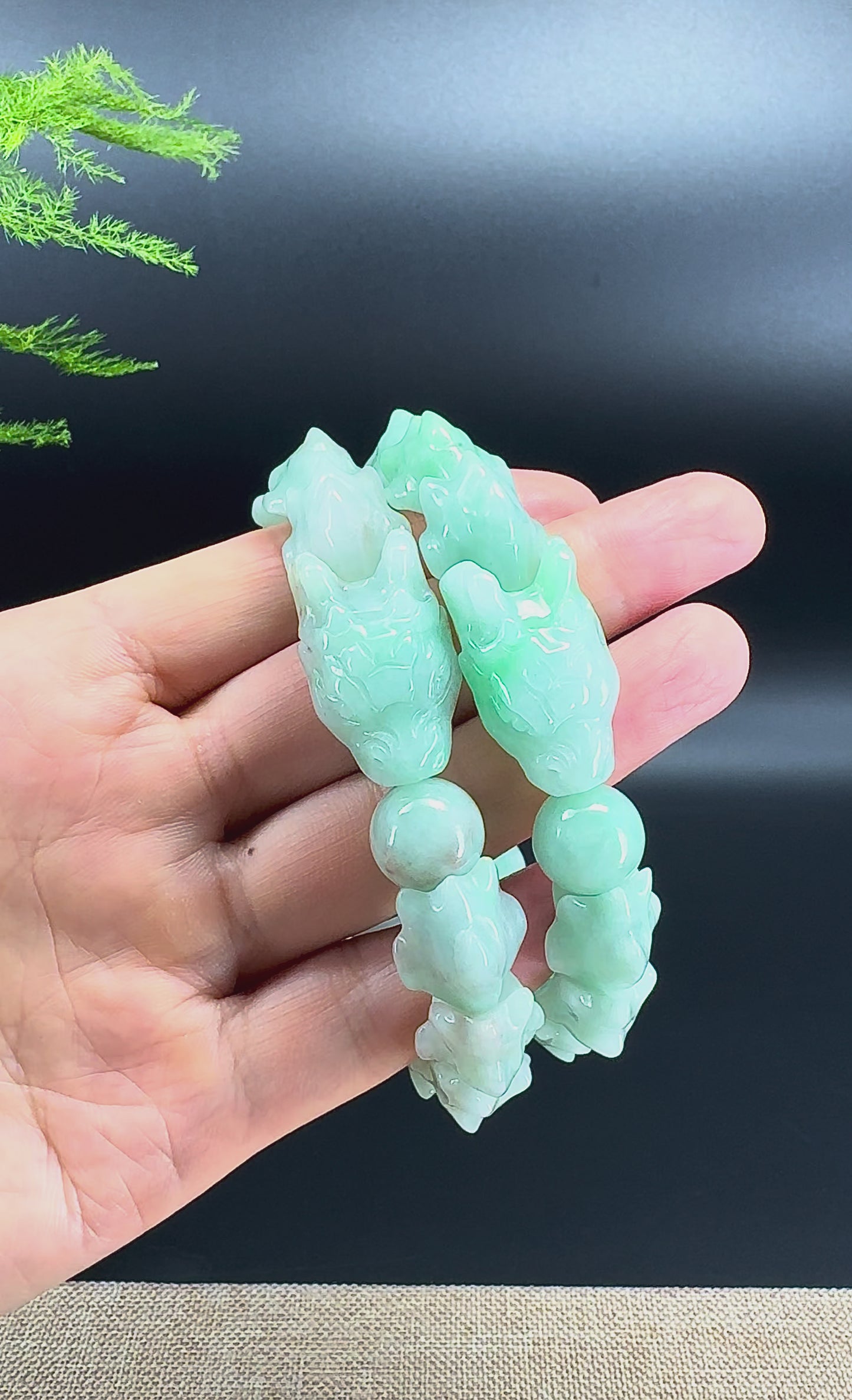 Natural Green Jadeite Jade Dragon Beads Bracelet (15mm)