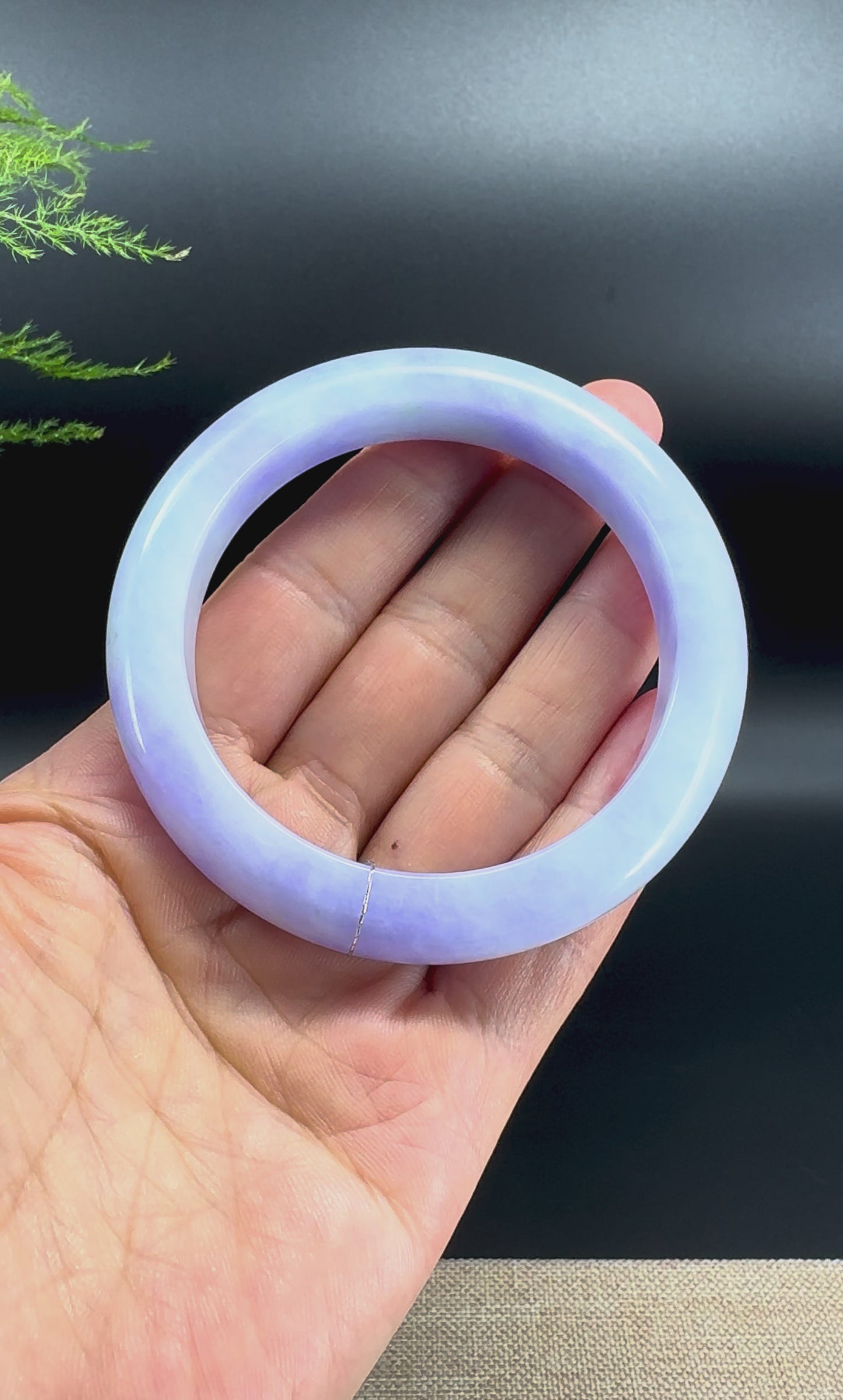 Load and play video in Gallery viewer, Genuine Burmese Lavender Jade Jadeite Bangle Bracelet (57.7mm)
