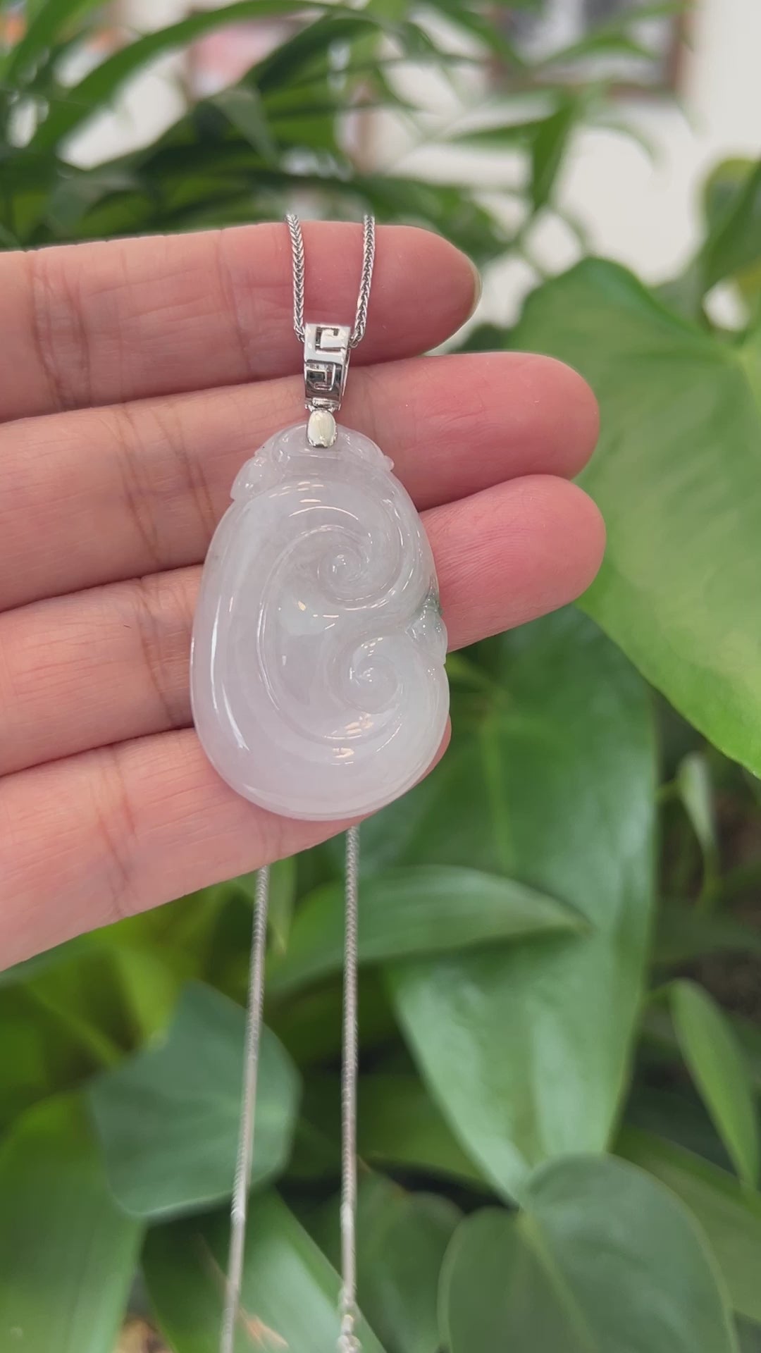Load and play video in Gallery viewer, Genuine Lavender Jadeite Jade Ru Yi Pendant Necklace With Sterling Silver Bail
