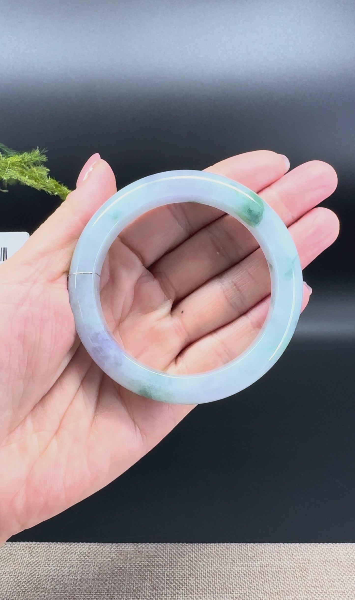 Load and play video in Gallery viewer, Genuine Burmese Green lavender Jade Jadeite Bangle Bracelet ( 56mm )
