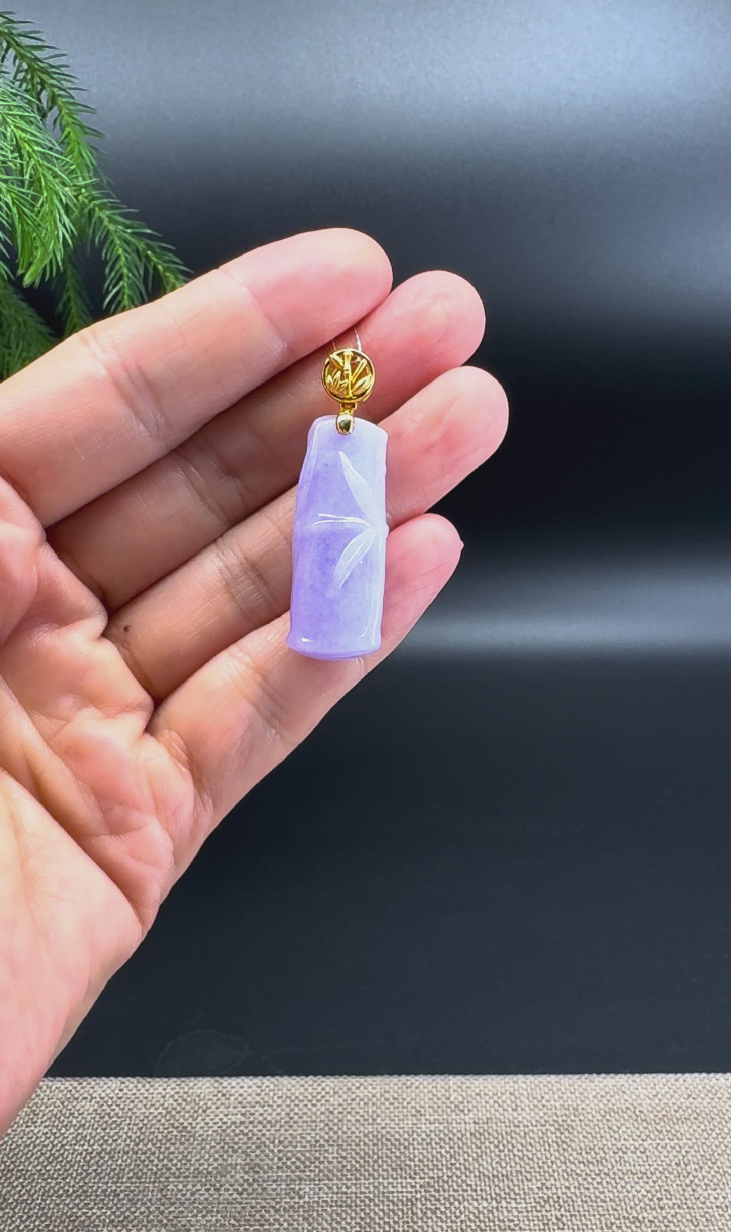 18k Yellow Gold Genuine Burmese Lavender Jadeite Jade Bamboo Pendant Necklace