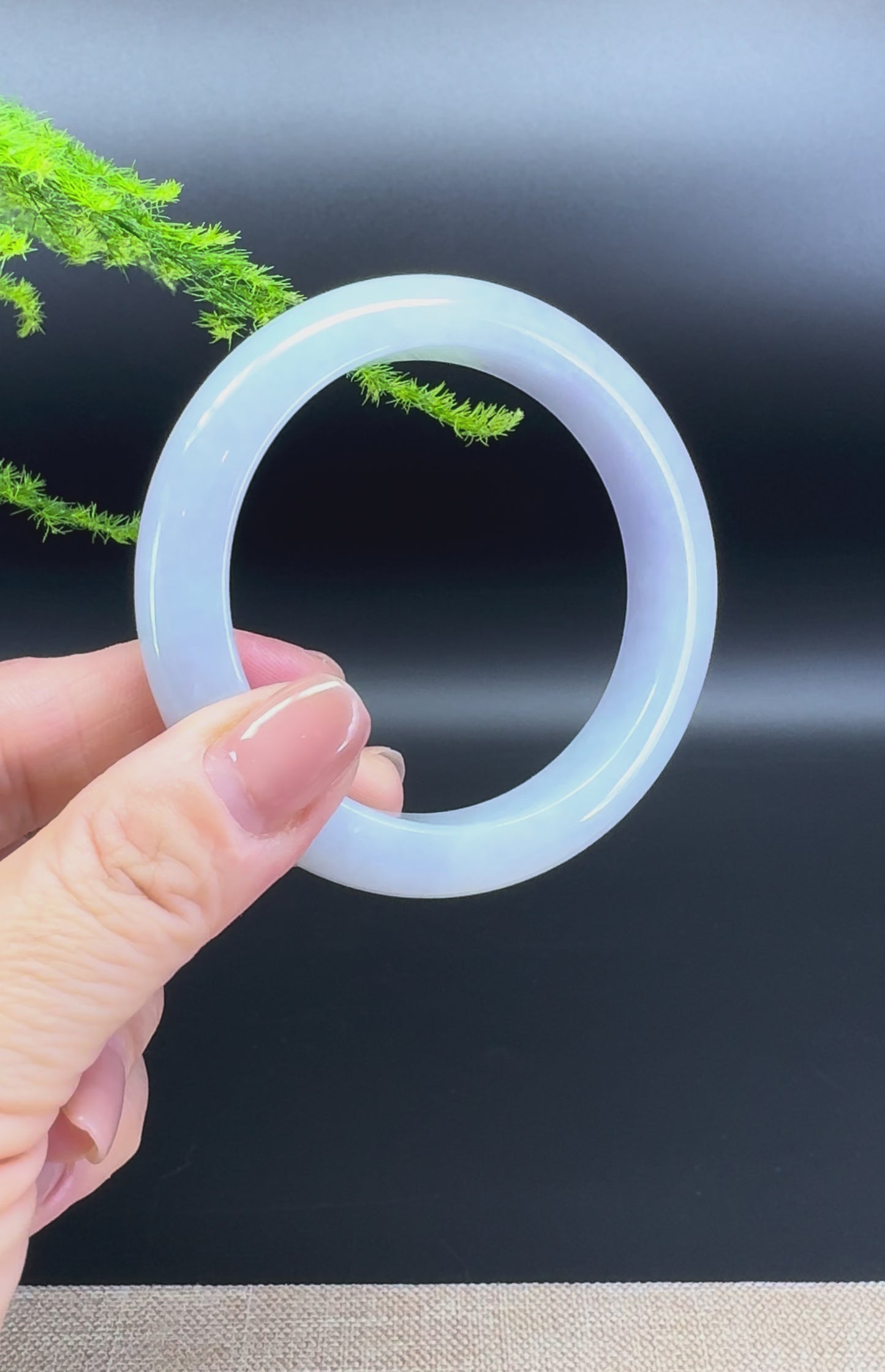 Load and play video in Gallery viewer, Genuine Burmese Lavender Jade Jadeite Bangle Bracelet ( 55.7mm )
