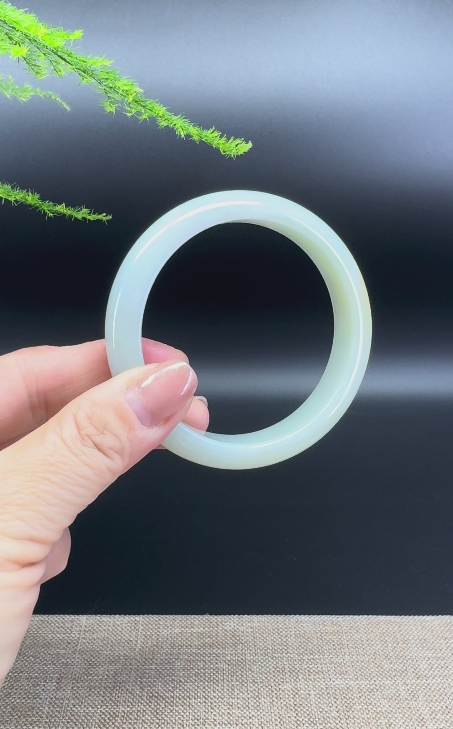 Load and play video in Gallery viewer, Genuine Burmese Yellow Green Jade Jadeite Bangle Bracelet ( 56.9mm )
