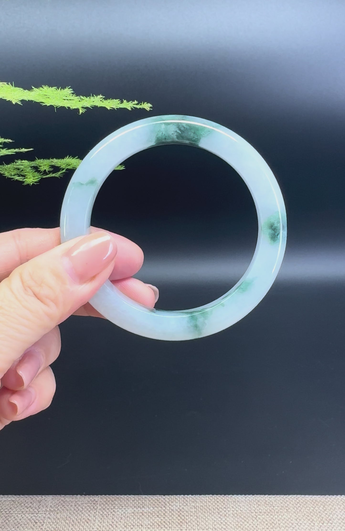 Load and play video in Gallery viewer, Genuine Burmese Green Jade Jadeite Bangle Bracelet (54.5mm)
