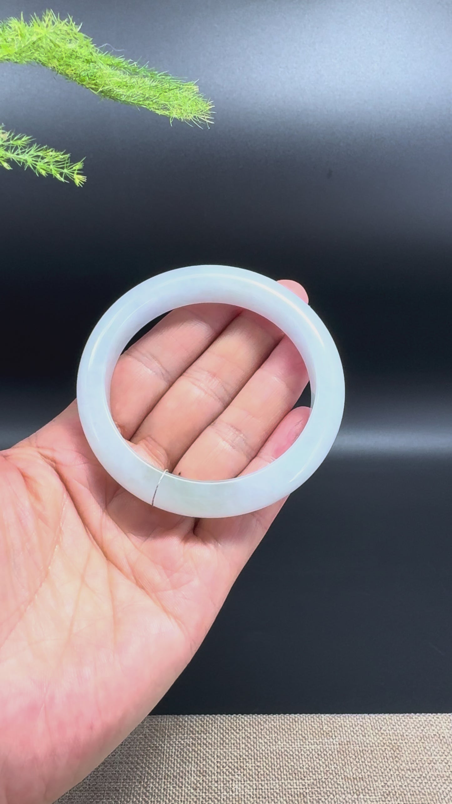 Load and play video in Gallery viewer, Genuine Burmese Moonight Jade Jadeite Bangle Bracelet ( 57.5mm )
