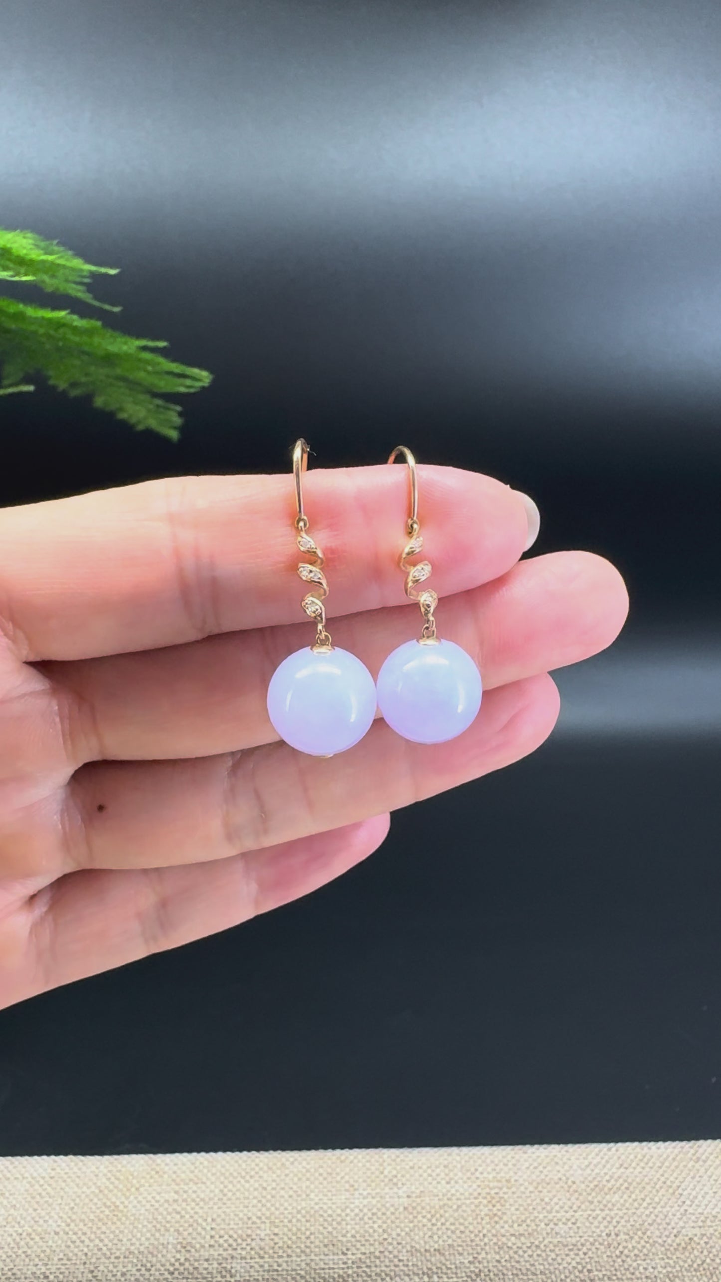 Load and play video in Gallery viewer, 18k Rose Gold Genuine Lavender Bead Jadeite Jade Diamonds Earrings
