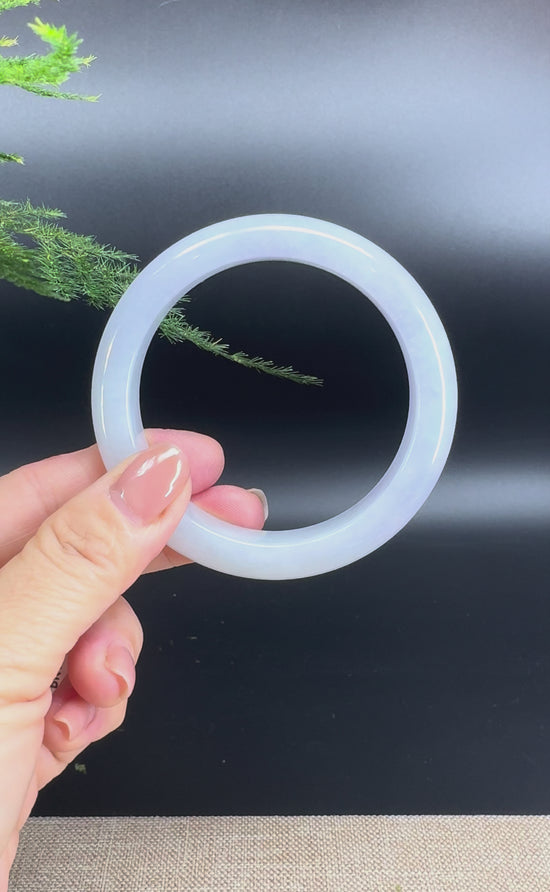 Load and play video in Gallery viewer, Genuine Burmese Lavender Jade Jadeite Bangle Bracelet ( 58.8mm )
