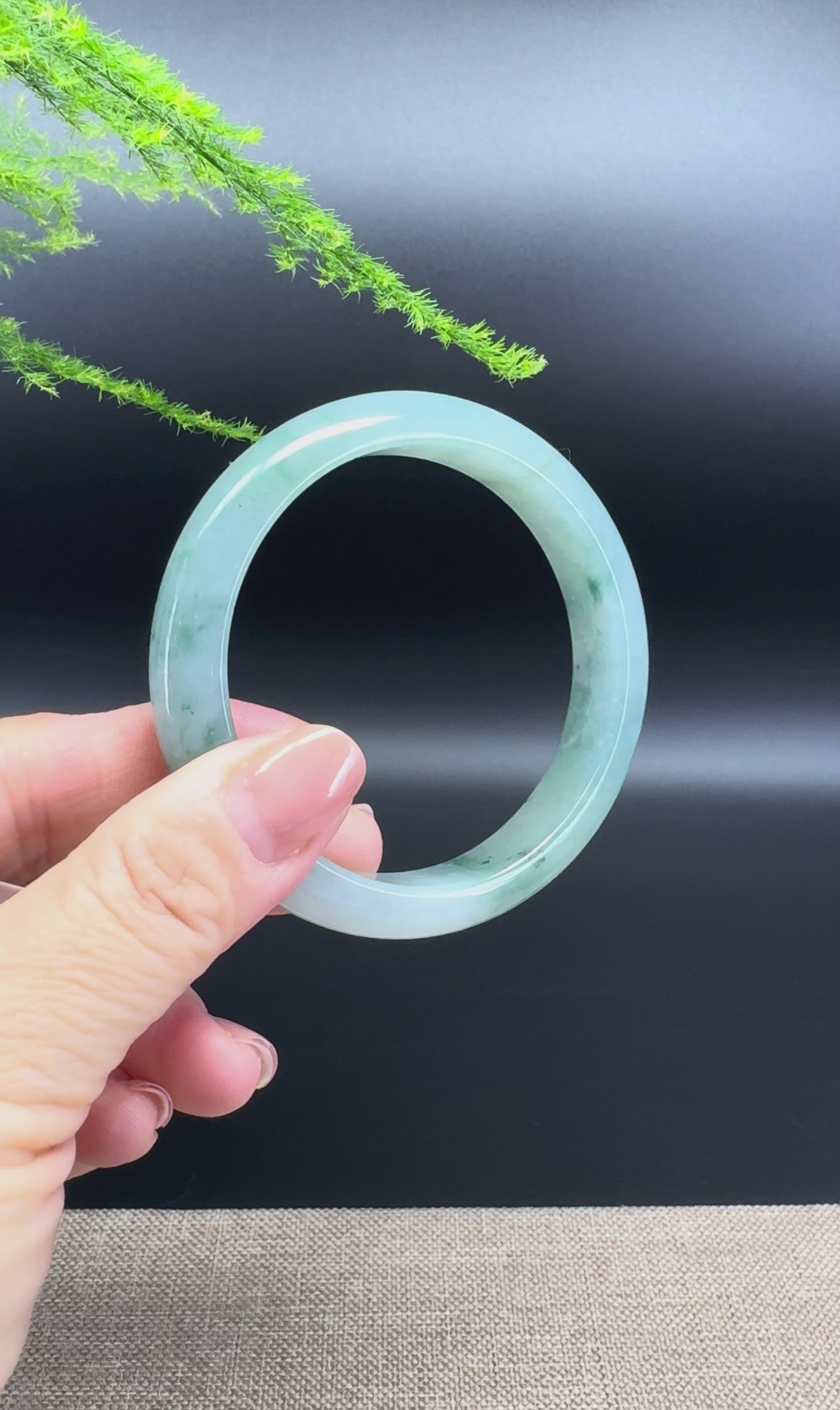 Load and play video in Gallery viewer, Genuine Burmese Oil Green Jade Jadeite Bangle Bracelet ( 57.6mm )
