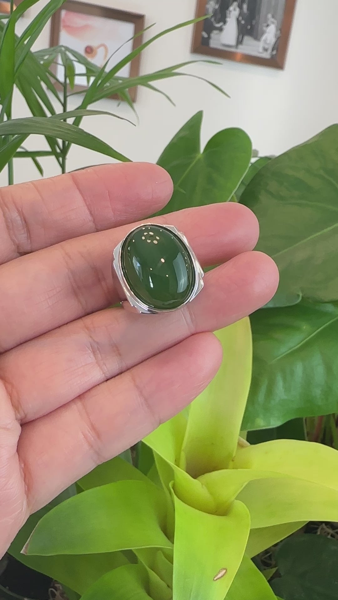 Load and play video in Gallery viewer, RealJade® Co. RealJade® Co. Sterling Silver Oval Green Nephrite Jade Men&amp;#39;s Ring
