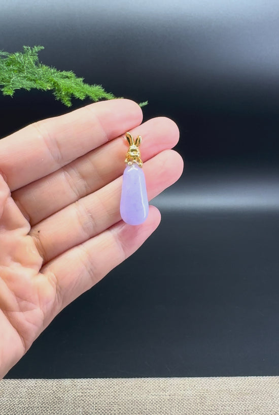 Load and play video in Gallery viewer, Genuine Burmese Lavender Jadeite Eggplant Pendant Necklace With 18k Yellow Gold Bail
