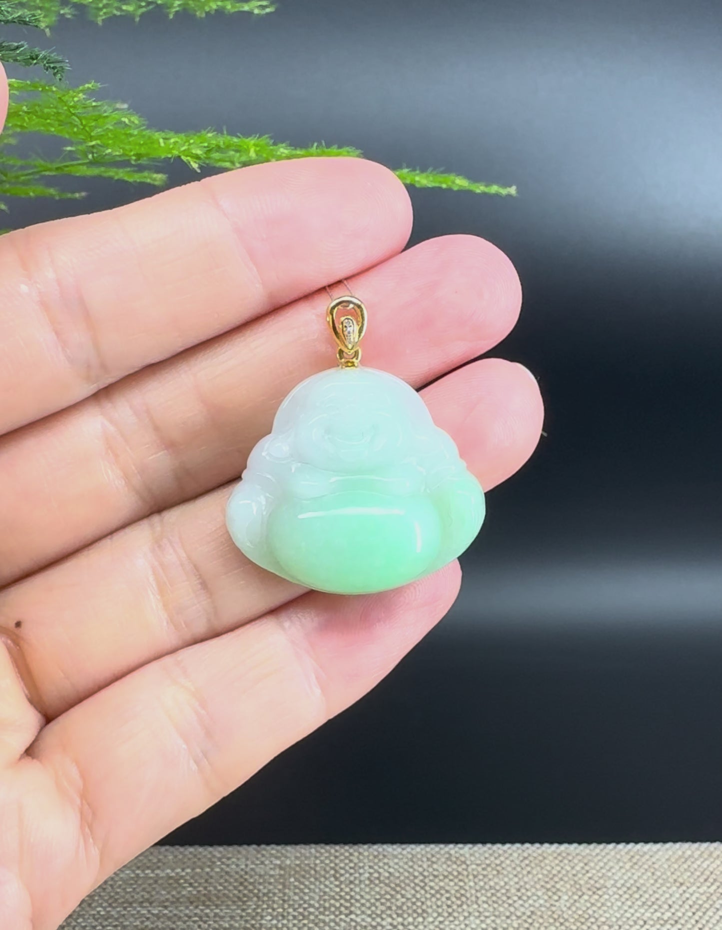 Load and play video in Gallery viewer, 18K Yellow Gold Burmese Green Jadeite Jade Happy Buddha Pendant
