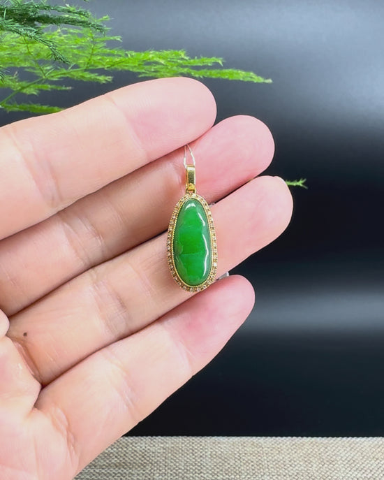 Load and play video in Gallery viewer, High end Genuine Burmese Imperial Jadeite Pendant with 18k Yellow Gold Bail
