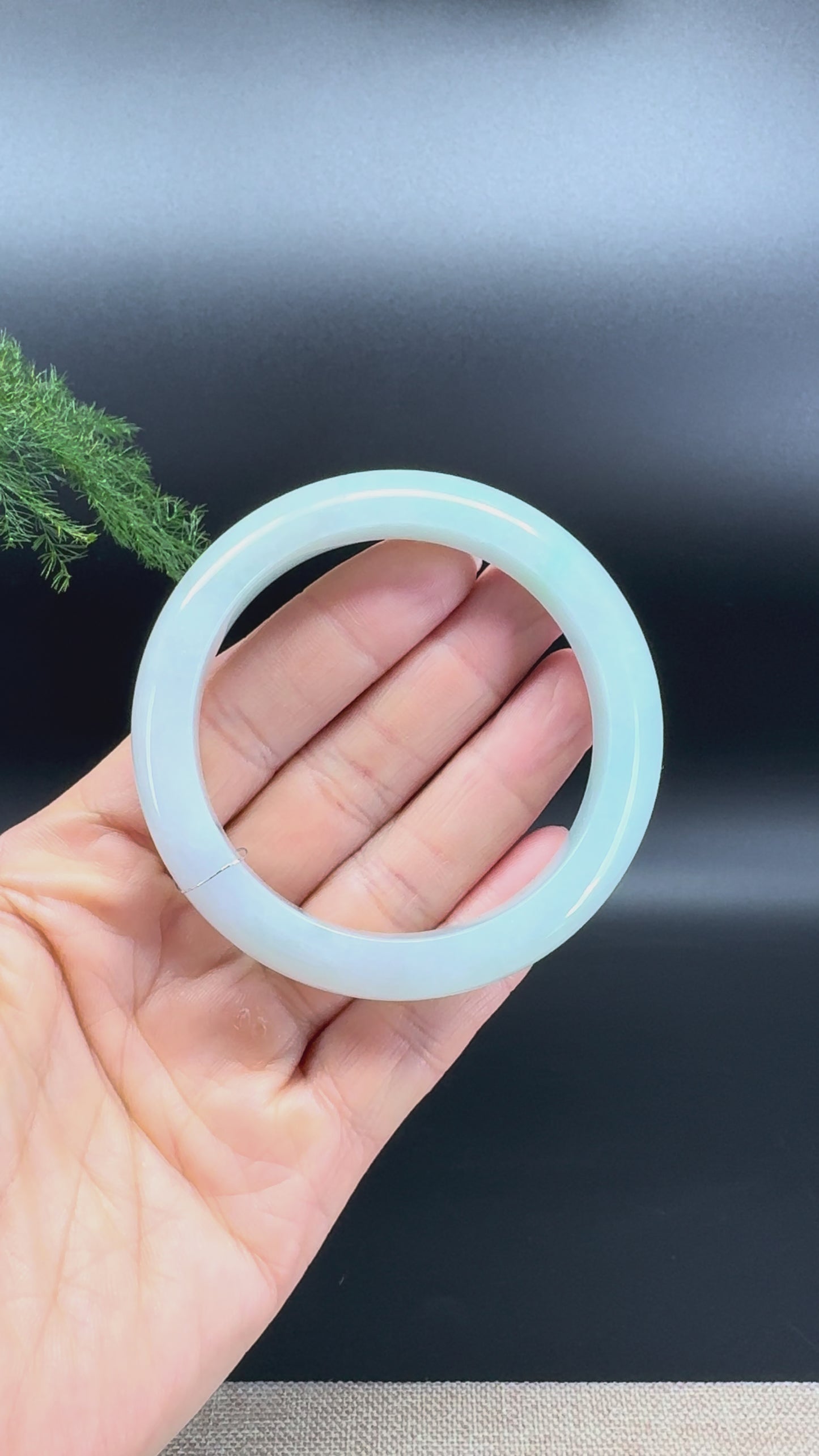Genuine Burmese Green Jade Jadeite Bangle Bracelet ( 54.7mm )