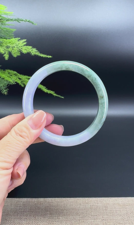 Load and play video in Gallery viewer, Genuine Burmese Lavender Green Jade Jadeite Bangle Bracelet ( 60.6mm )
