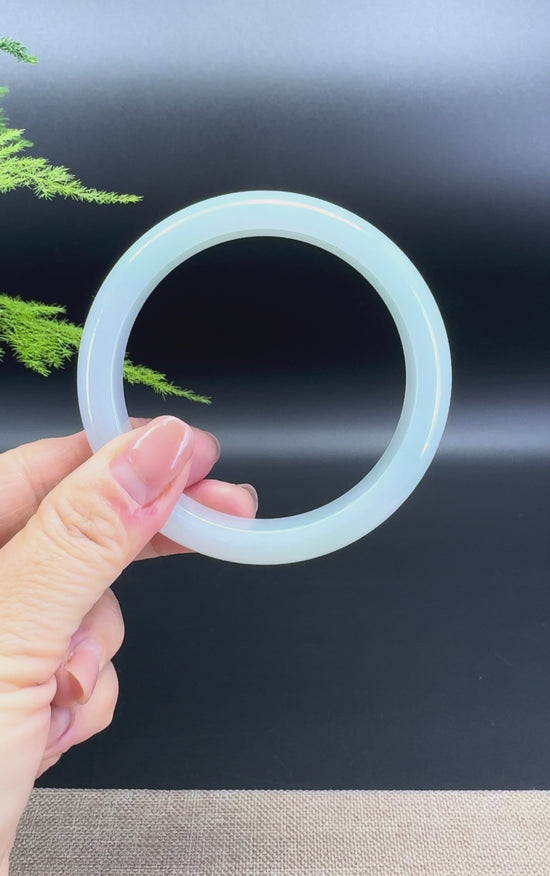 Load and play video in Gallery viewer, Genuine Burmese Lavender Green Jade Jadeite Bangle Bracelet ( 61.5mm )
