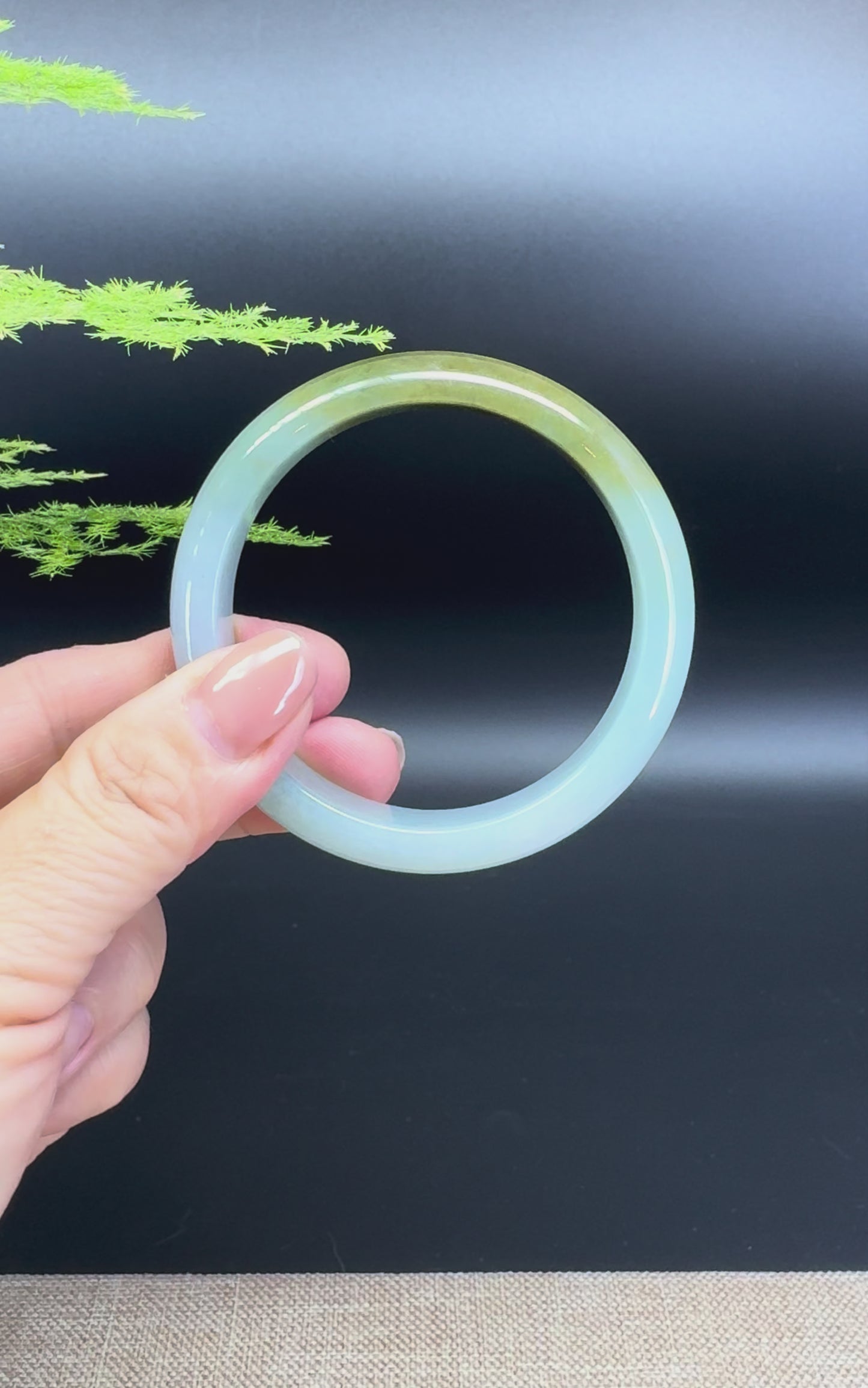Load and play video in Gallery viewer, Genuine Burmese Yellow Green Jade Jadeite Bangle Bracelet ( 54.7mm )
