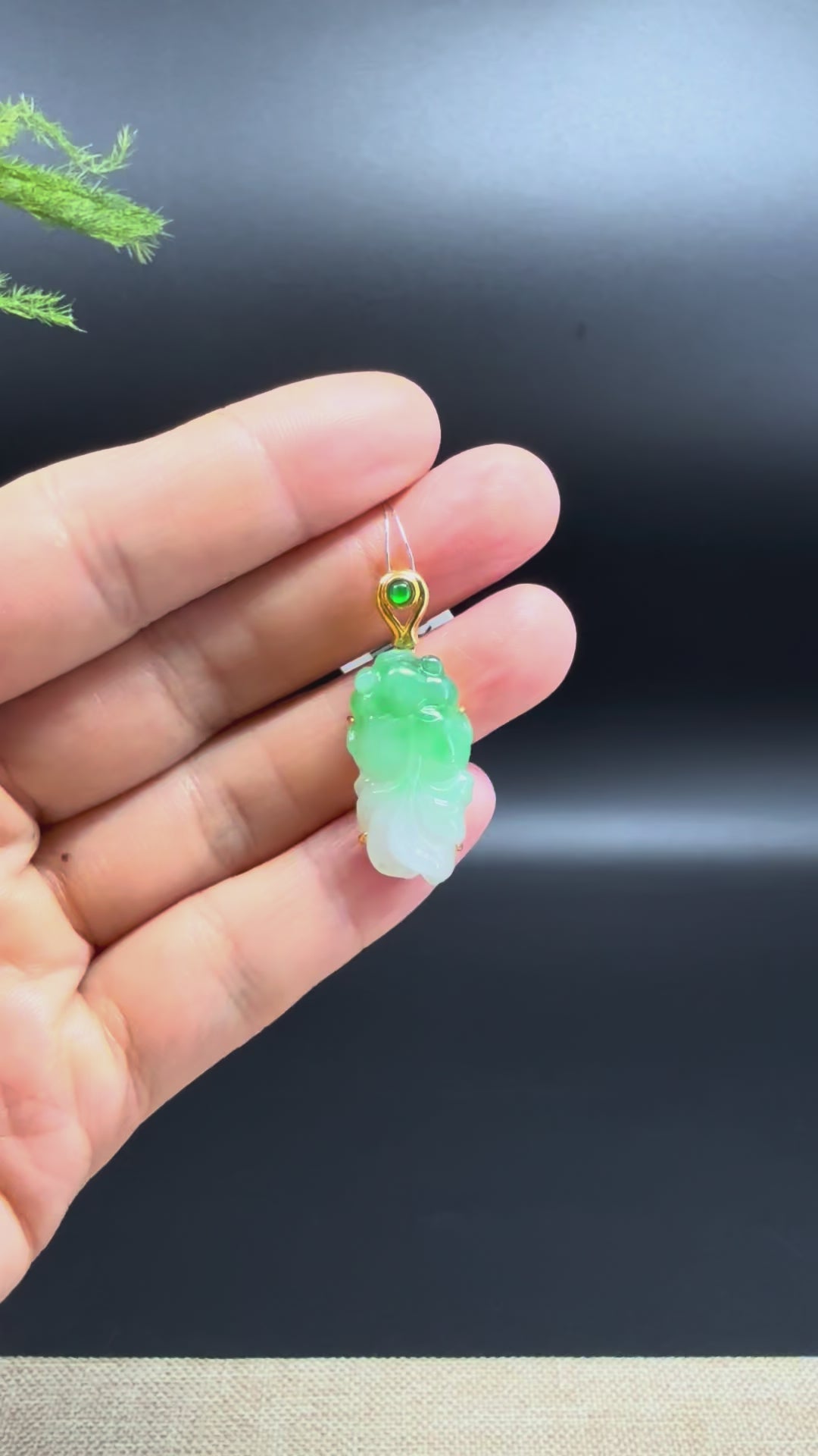 RealJade® Co. 18K Yellow Gold Genuine White Green(BDQ) Jadeite Jade Gold Fish Necklace