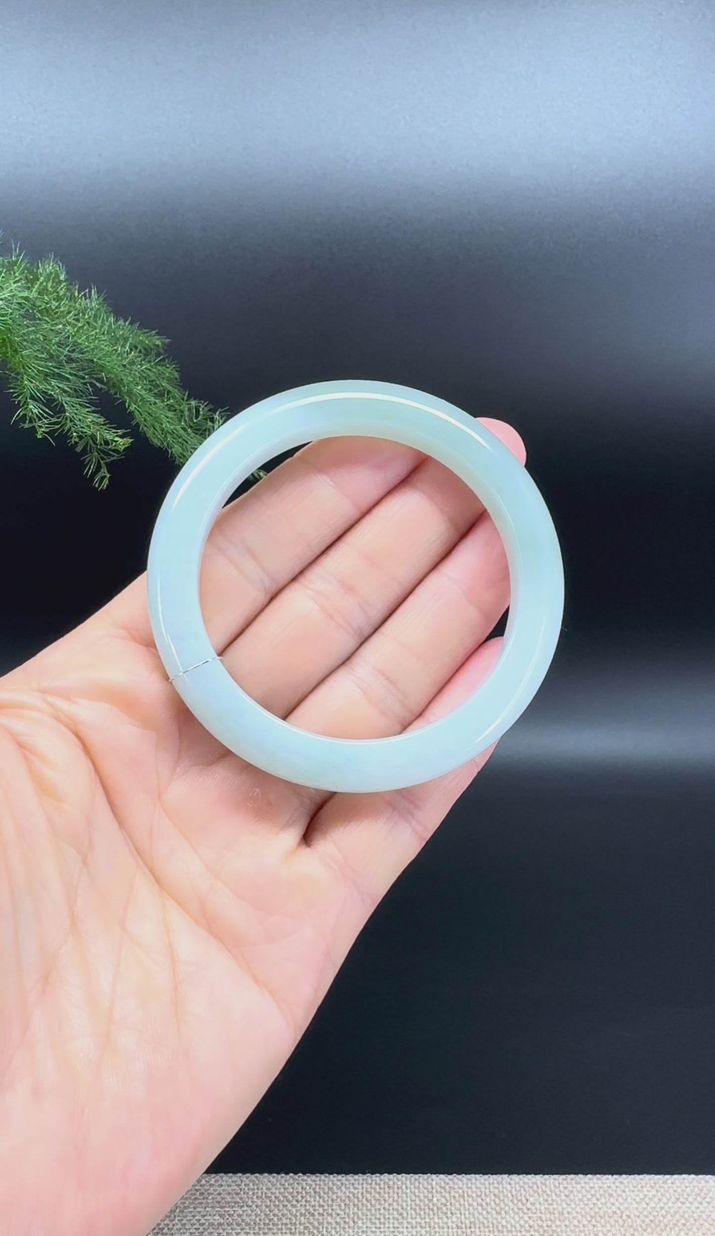 Load and play video in Gallery viewer, Genuine Burmese Light Green Jade Jadeite Bangle Bracelet ( 52.1mm )
