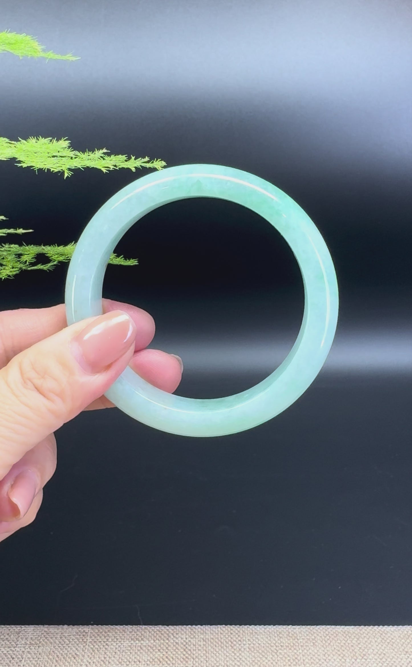 Load and play video in Gallery viewer, Genuine Burmese Apple  Green Jade Jadeite Bangle Bracelet ( 55.8mm )
