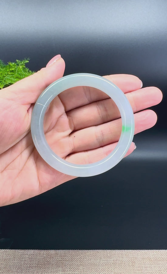 Load and play video in Gallery viewer, Genuine Burmese Icy Green(BDQ)Jade Jadeite Bangle Bracelet ( 54.3mm )
