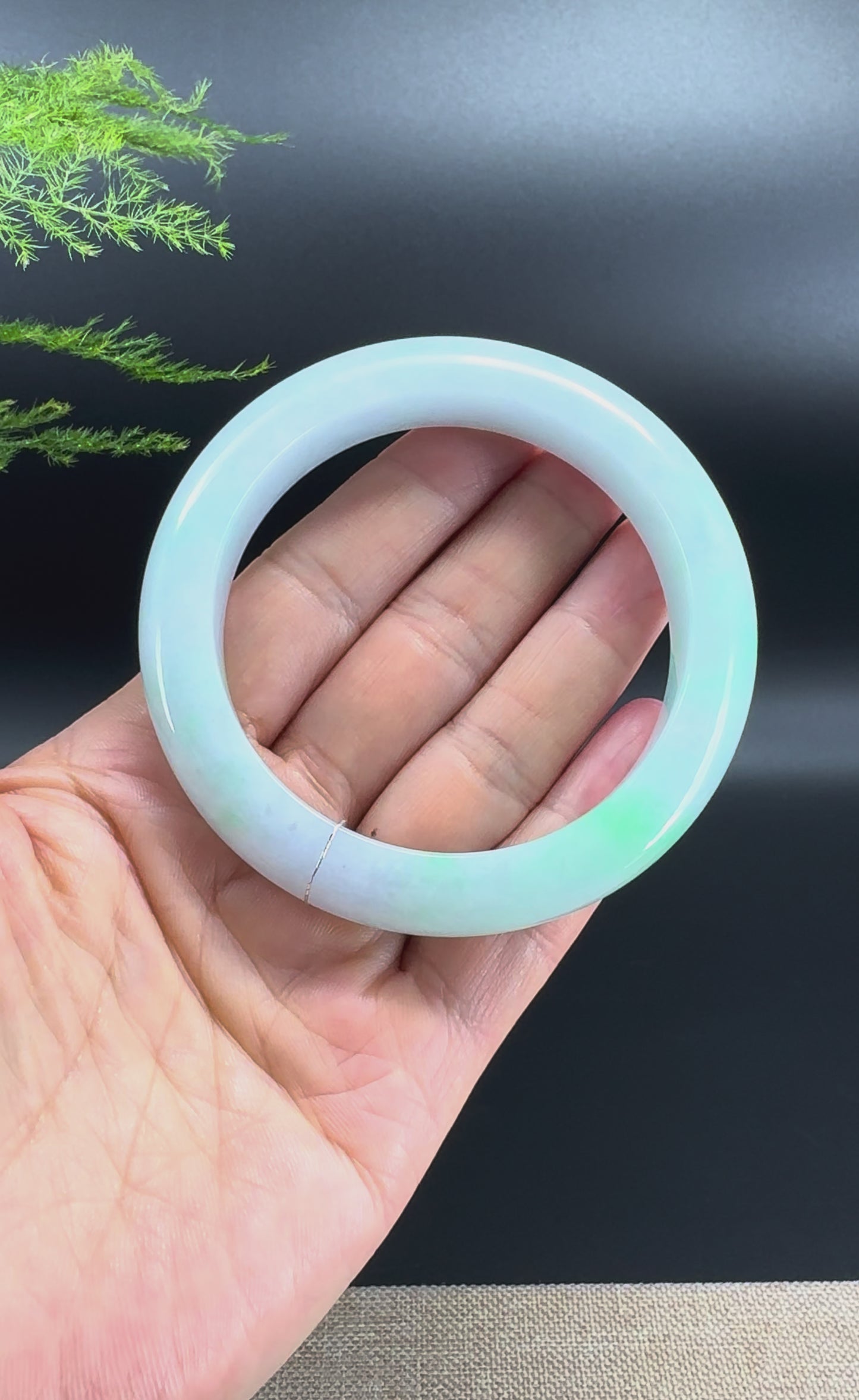 Genuine Burmese White Green Jade Jadeite Bangle Bracelet ( 59.7mm )