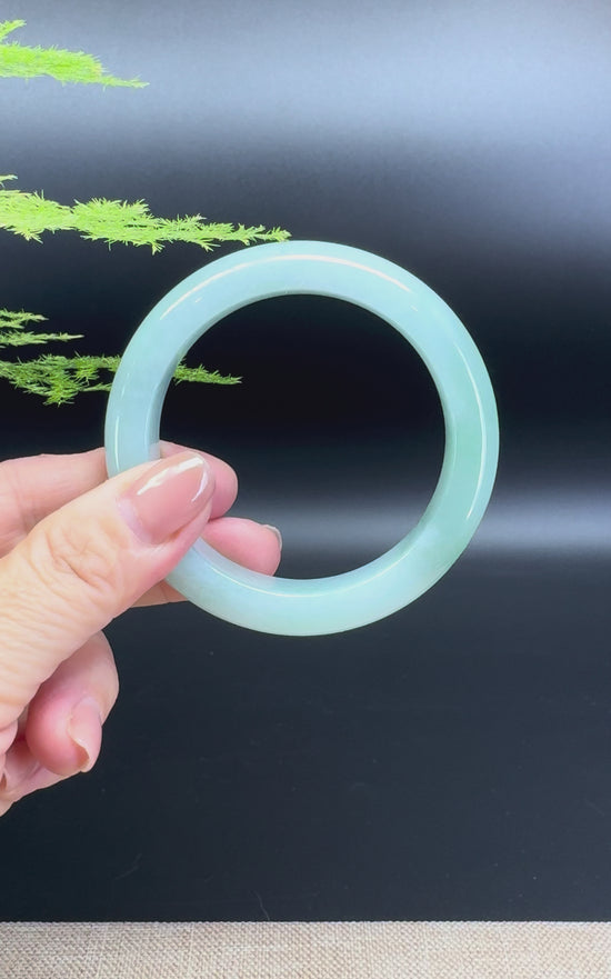 Load and play video in Gallery viewer, Genuine Burmese Icy Green Jade Jadeite Bangle Bracelet ( 54.1mm )
