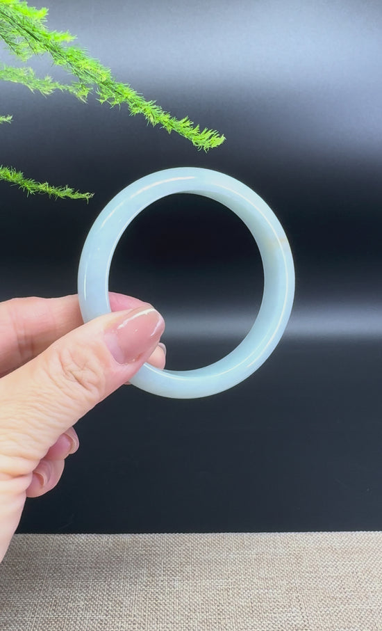 Load and play video in Gallery viewer, Genuine Burmese Icy Green Jade Jadeite Bangle Bracelet ( 56.1mm )
